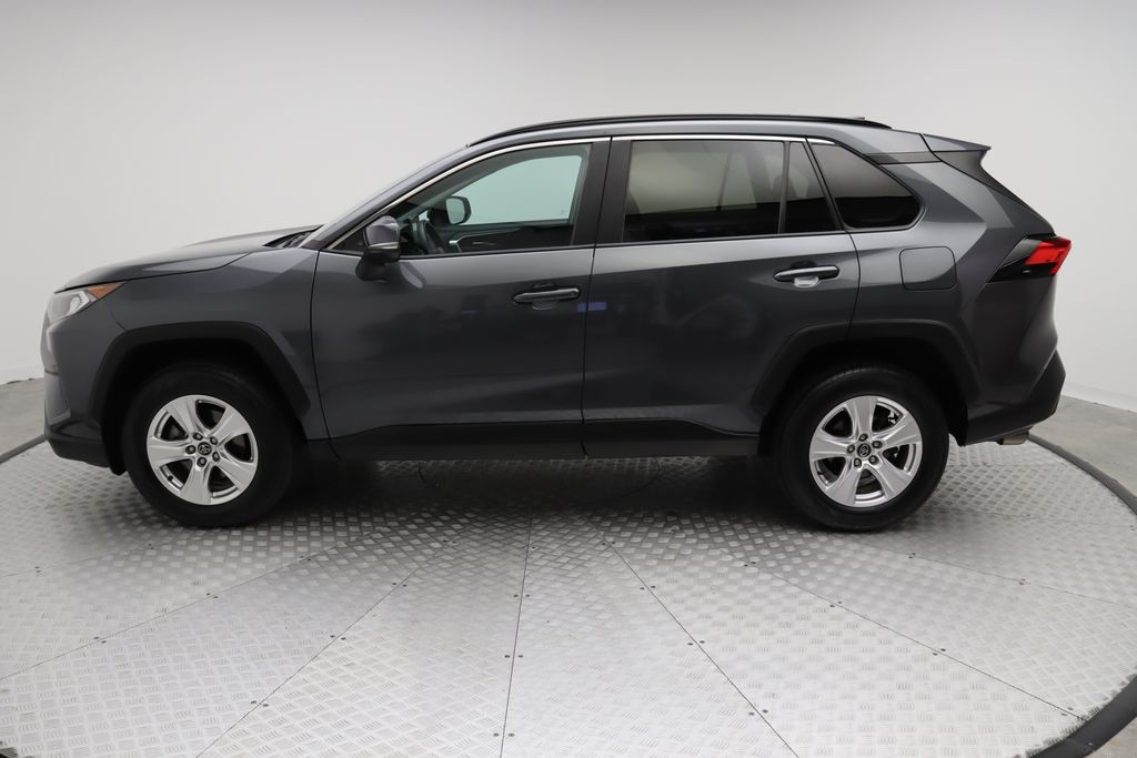 2021 Toyota RAV4 XLE 12