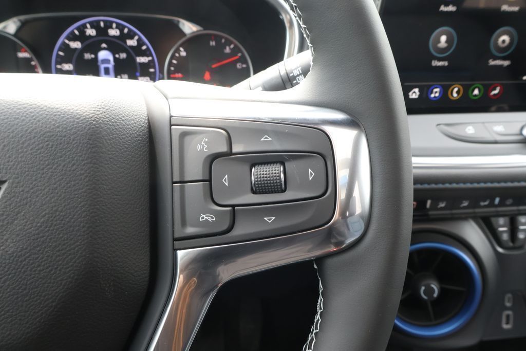 Thumbnail: 2026 Chevrolet Blazer - 24