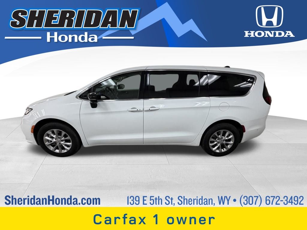 2024 Chrysler Pacifica Touring L AWD