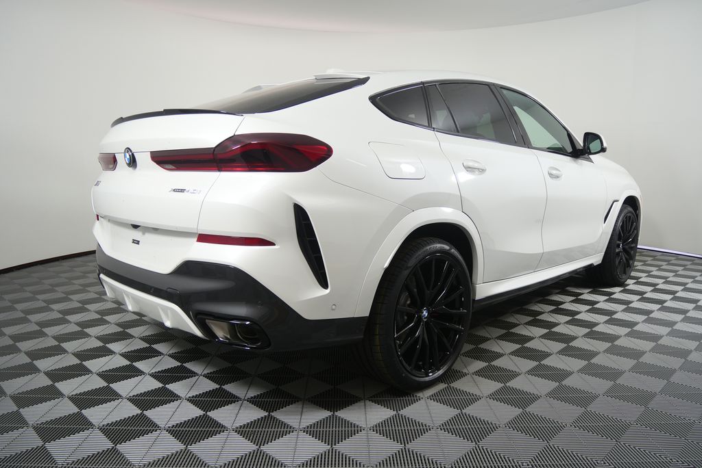 Thumbnail: 2027 BMW X6 - 3