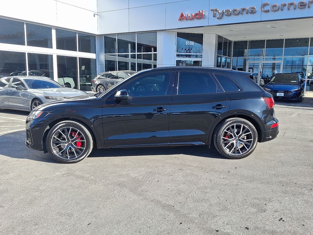 Thumbnail: 2022 Audi SQ5 - 7