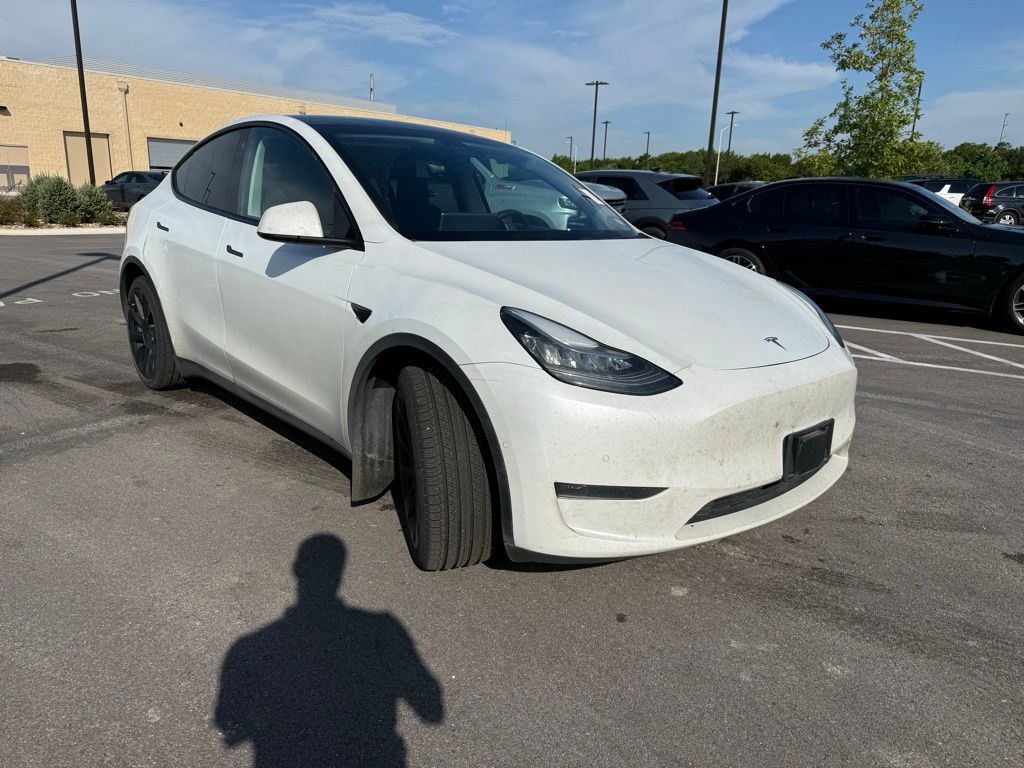 Thumbnail: 2020 Tesla Model Y - 3