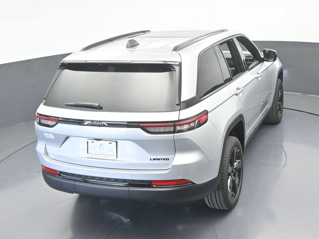 New 2025 Silver Zynith Jeep Limited image 46