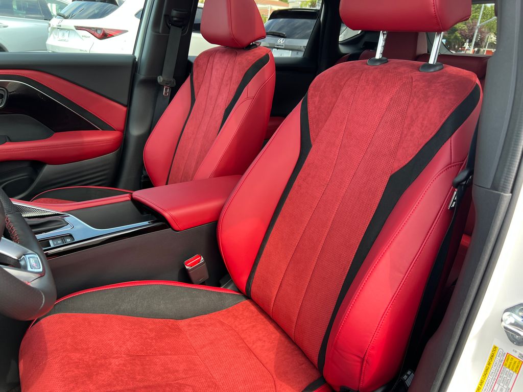 Thumbnail: 2025 Acura ADX - 15