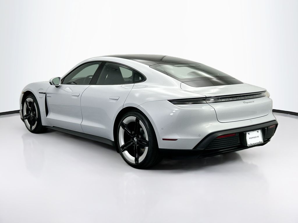 Thumbnail: 2026 Porsche Taycan - 3