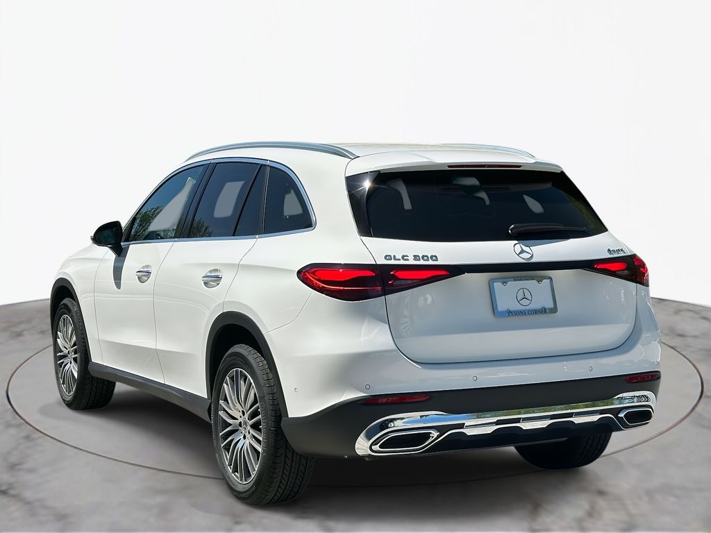 2025 Mercedes-Benz GLC 300 6