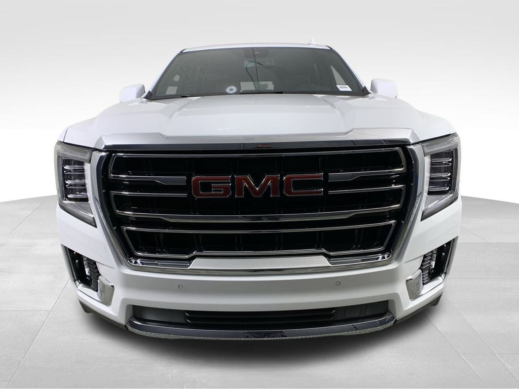 2024 GMC Yukon SLT 11