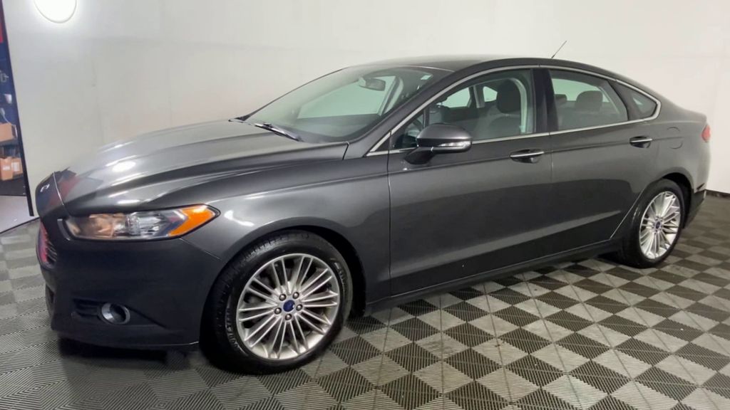 2016 Ford Fusion SE 4