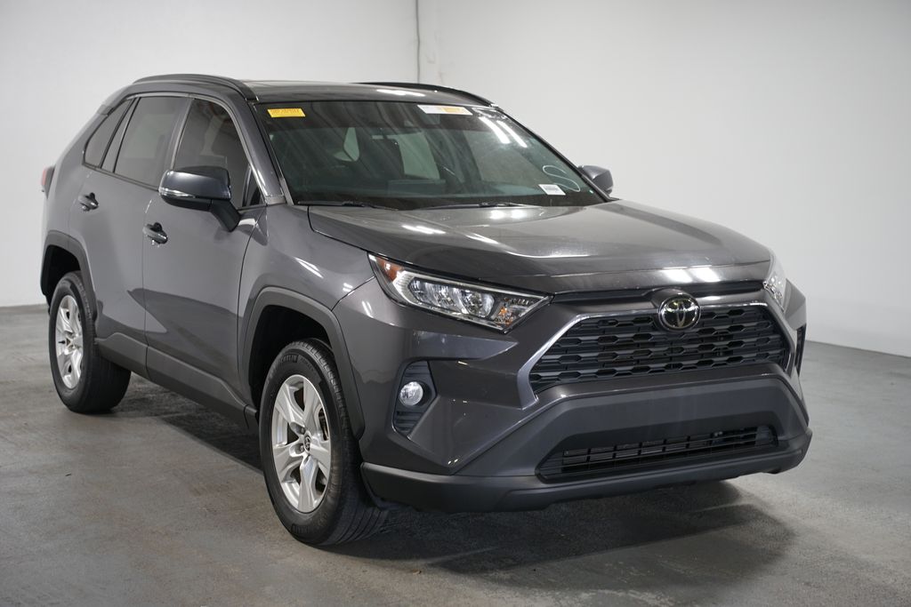 Thumbnail: 2021 Toyota RAV4 - 3