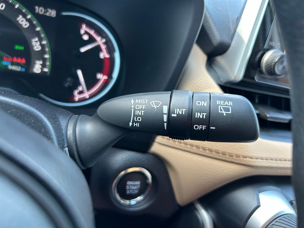 Thumbnail: 2025 Toyota RAV4 - 20