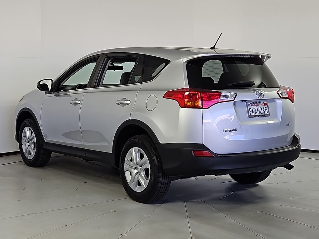 Thumbnail: 2015 Toyota RAV4 - 9