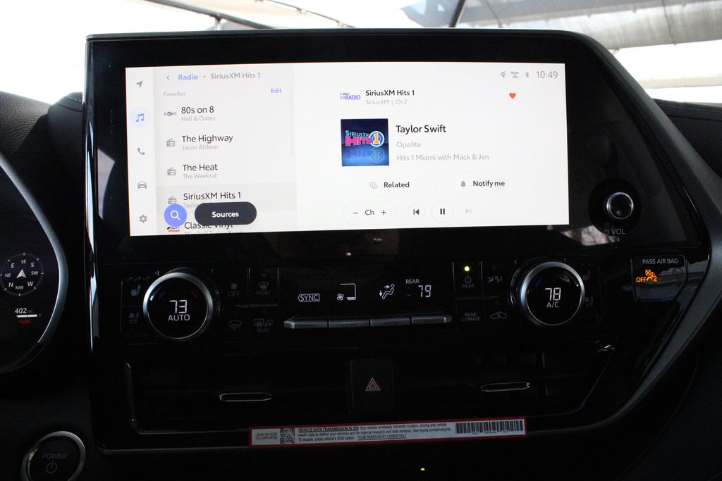 View vehicle photo 4