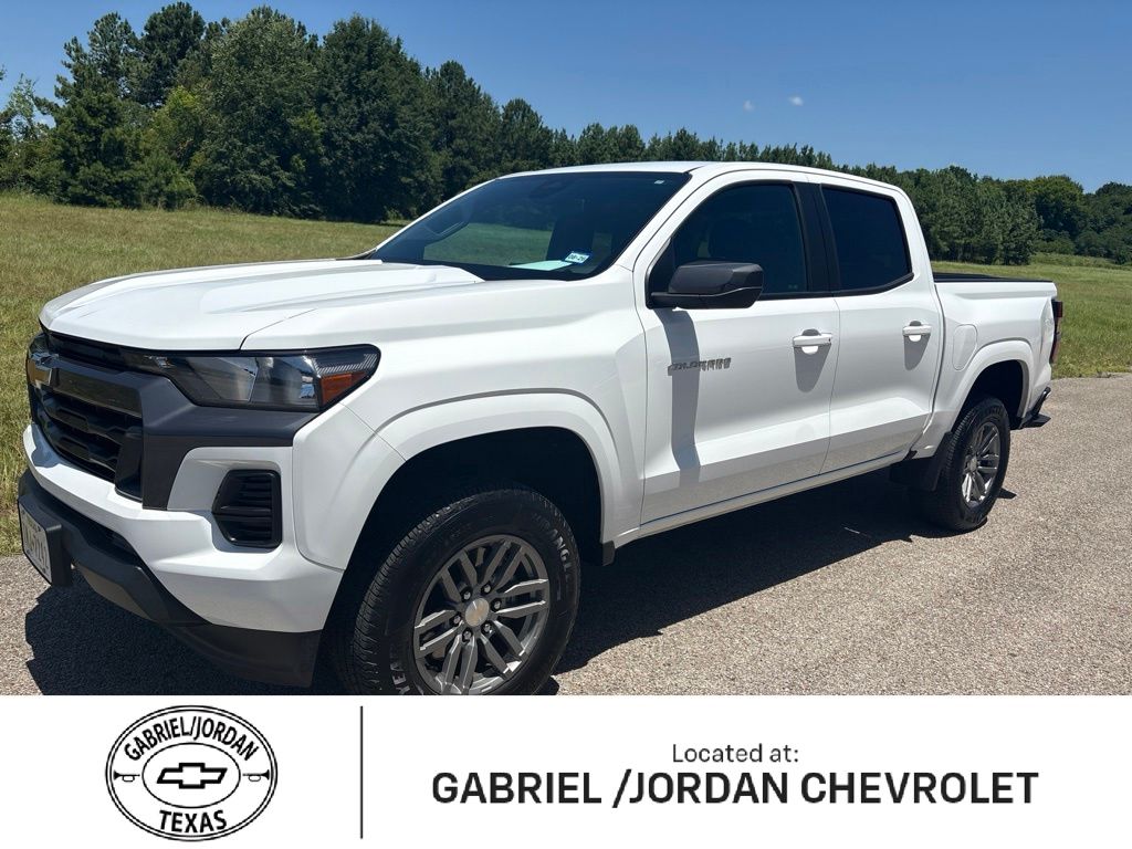 Summit White 2023 Chevrolet Colorado Pickup Truck 4X2 8-Speed Automatic