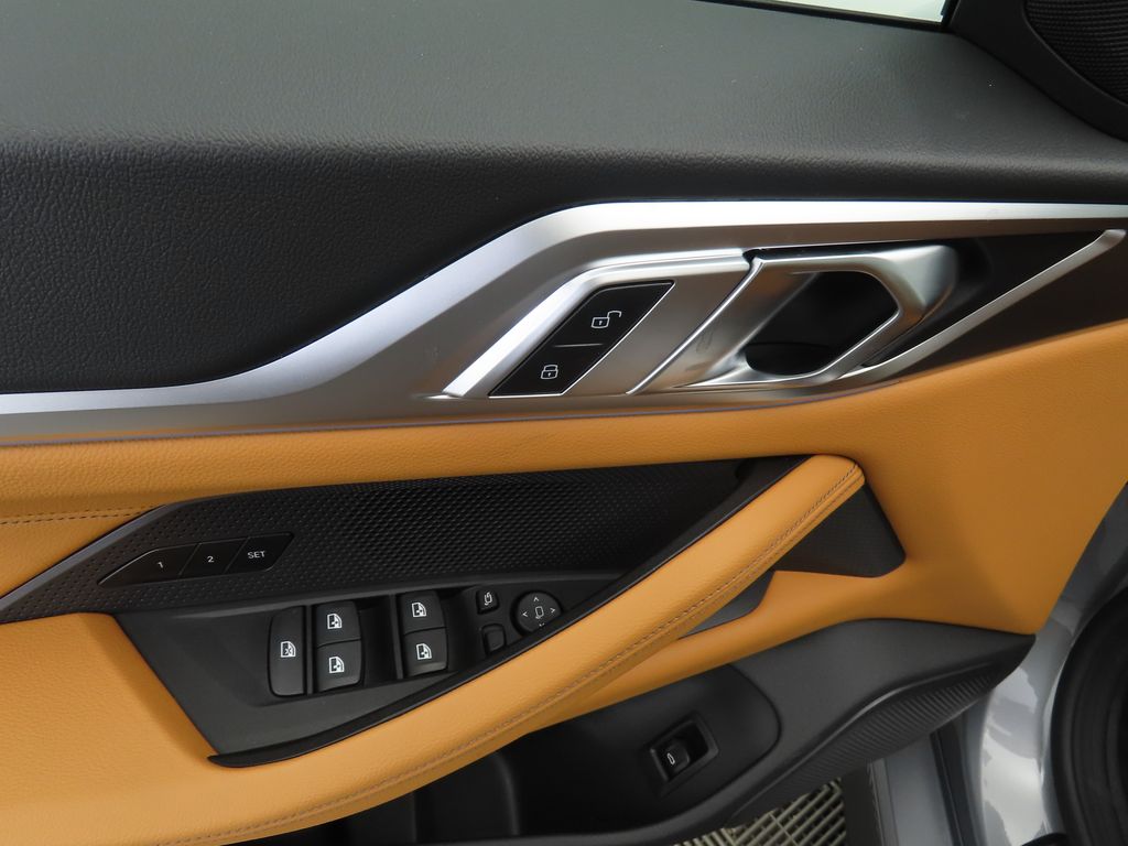2025 BMW i4 eDrive40 23