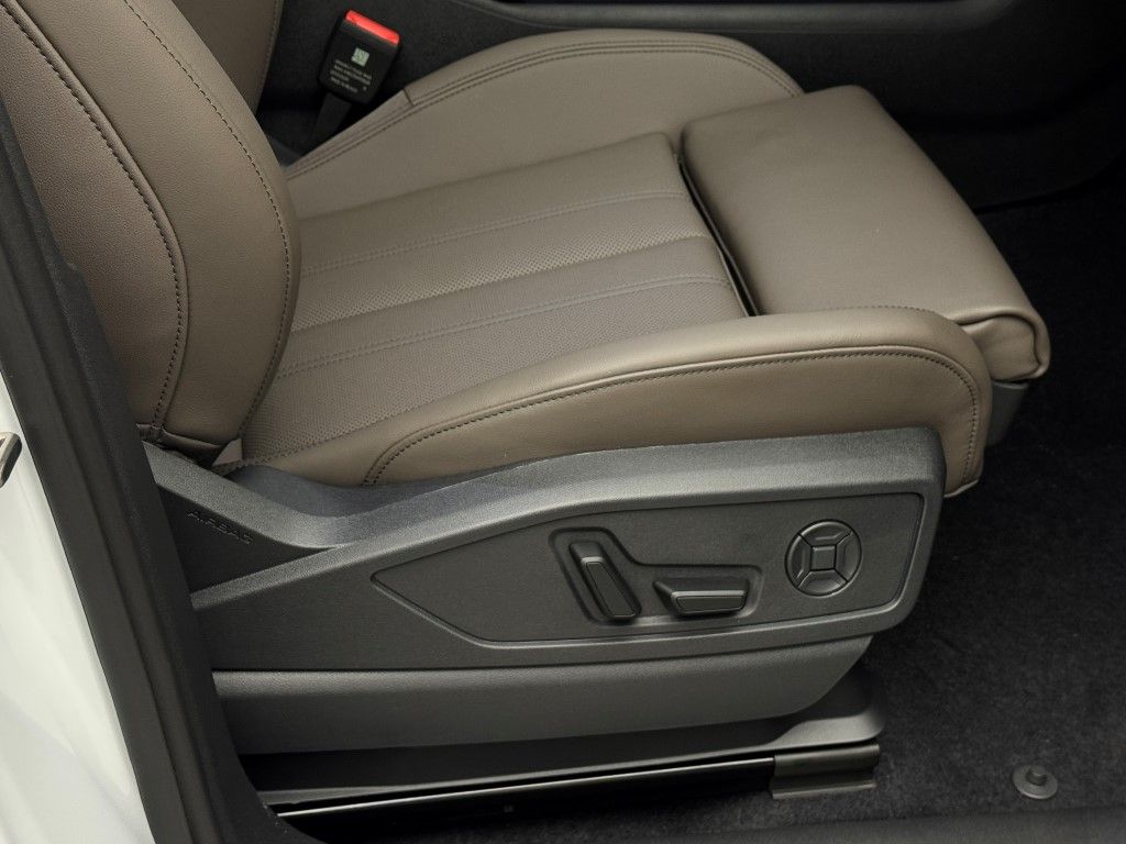 2025 Audi Q5  11