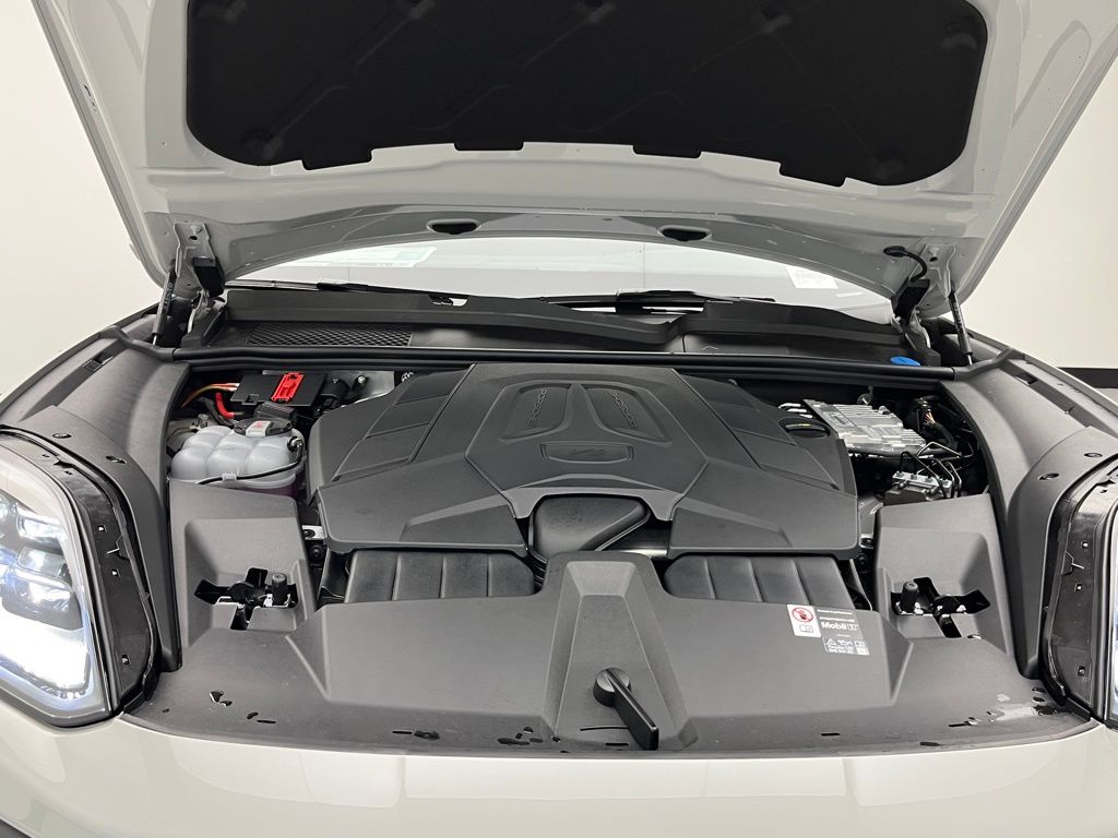 Thumbnail: 2026 Porsche Cayenne - 31