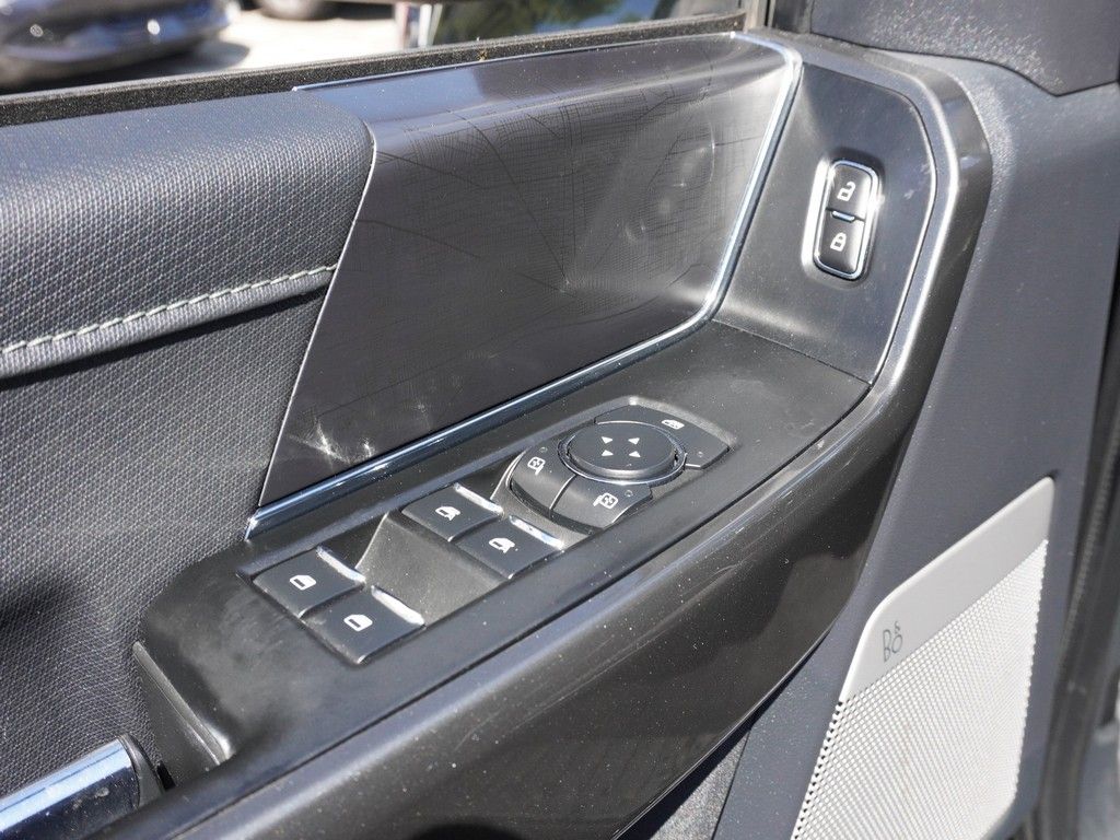 Used 2023 Black Ford XLT image 36