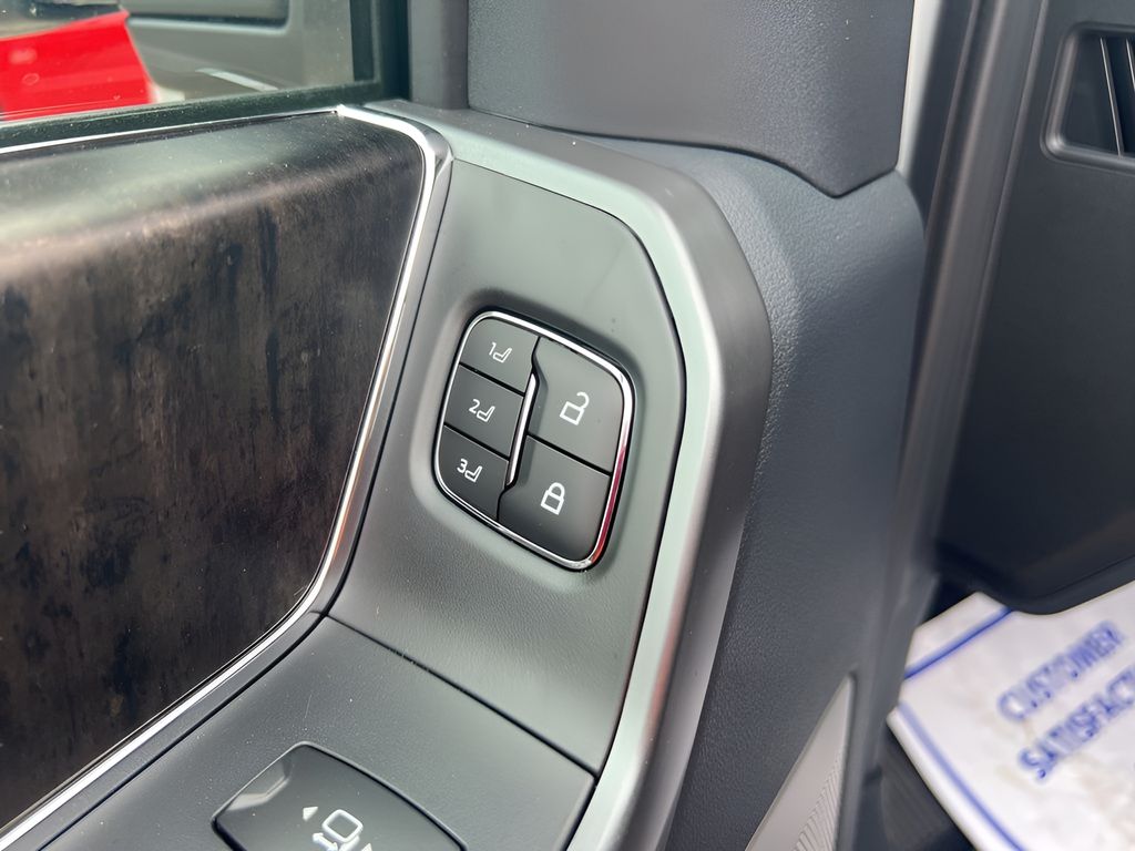 2025 Ford F-350SD