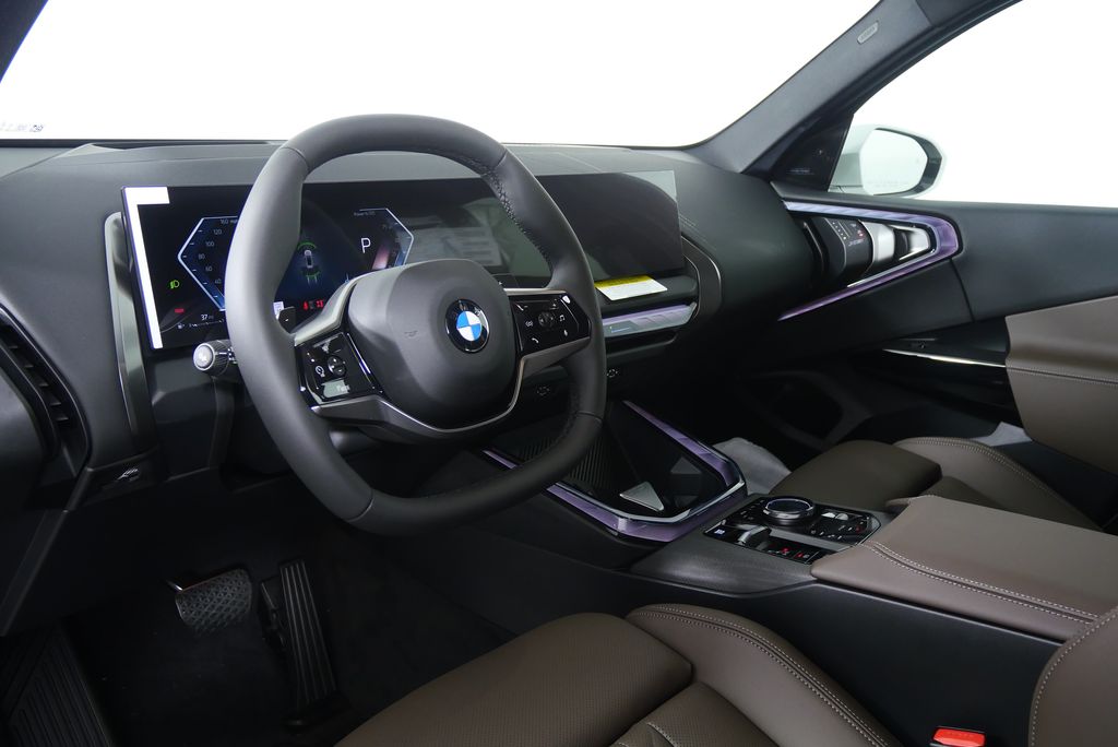 Thumbnail: 2026 BMW X3 - 13