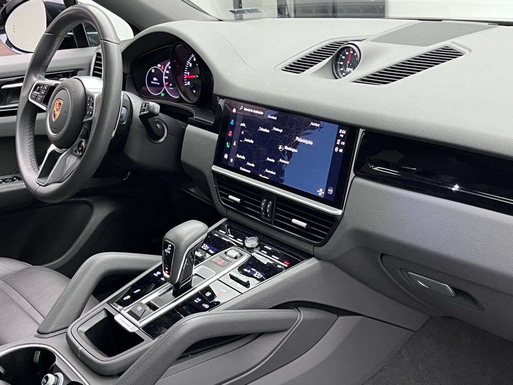 2022 Porsche   27