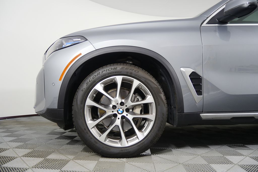 Thumbnail: 2025 BMW X5 - 7