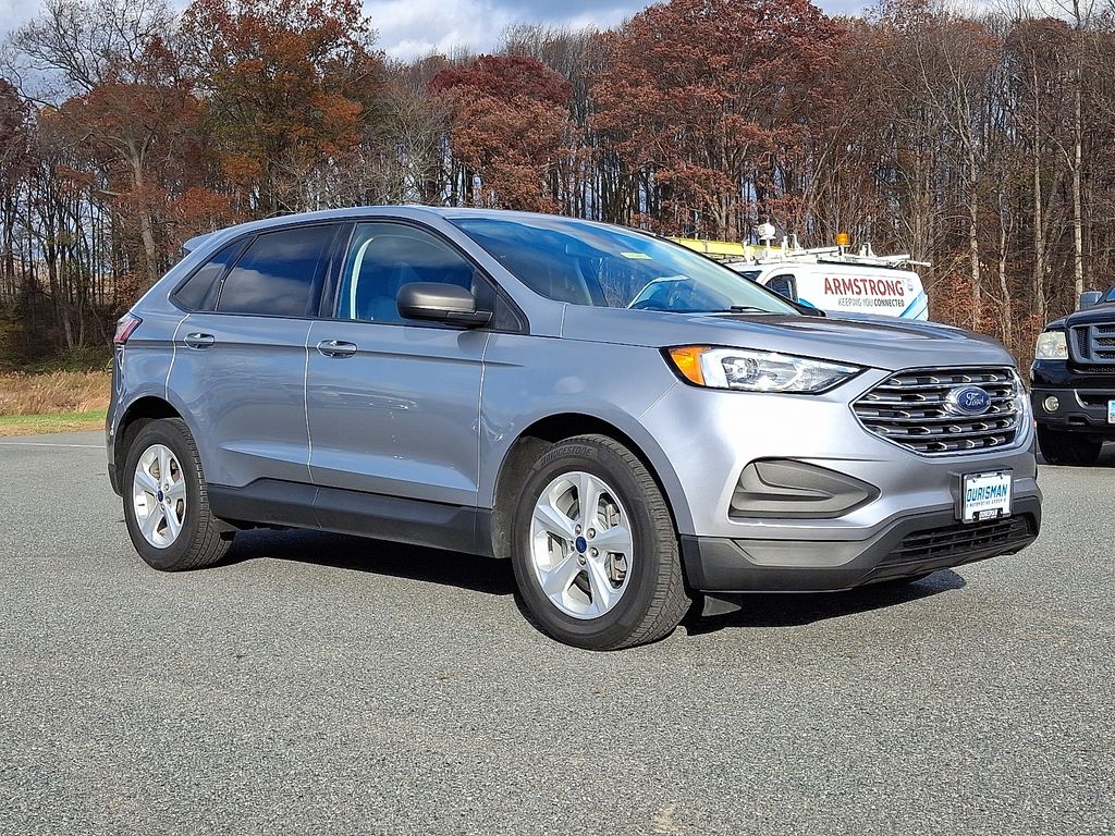 2022 Ford Edge SE's photo