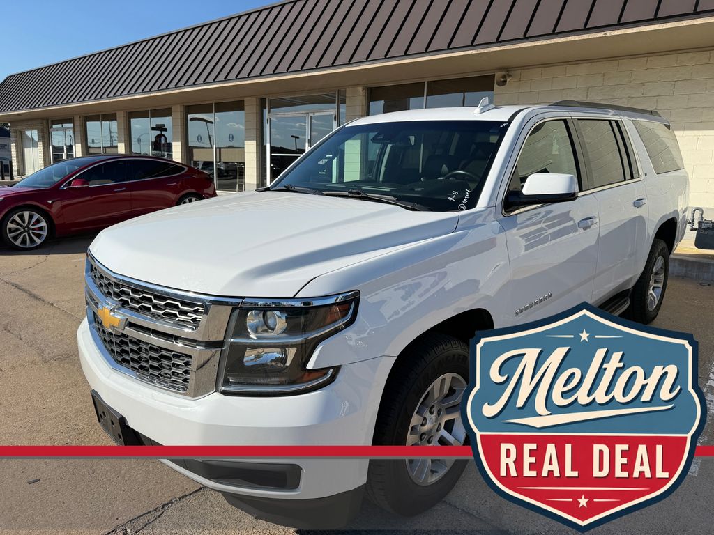 Summit White 2018 Chevrolet Suburban SUV / Crossover Four-Wheel Drive 6-Speed Automatic Overdrive