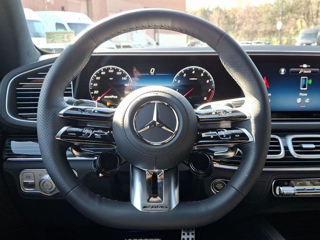 2025 Mercedes-Benz GLS 63 AMG 17