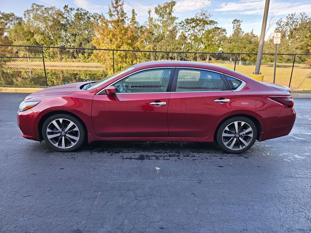 2017 Nissan Altima SR 2