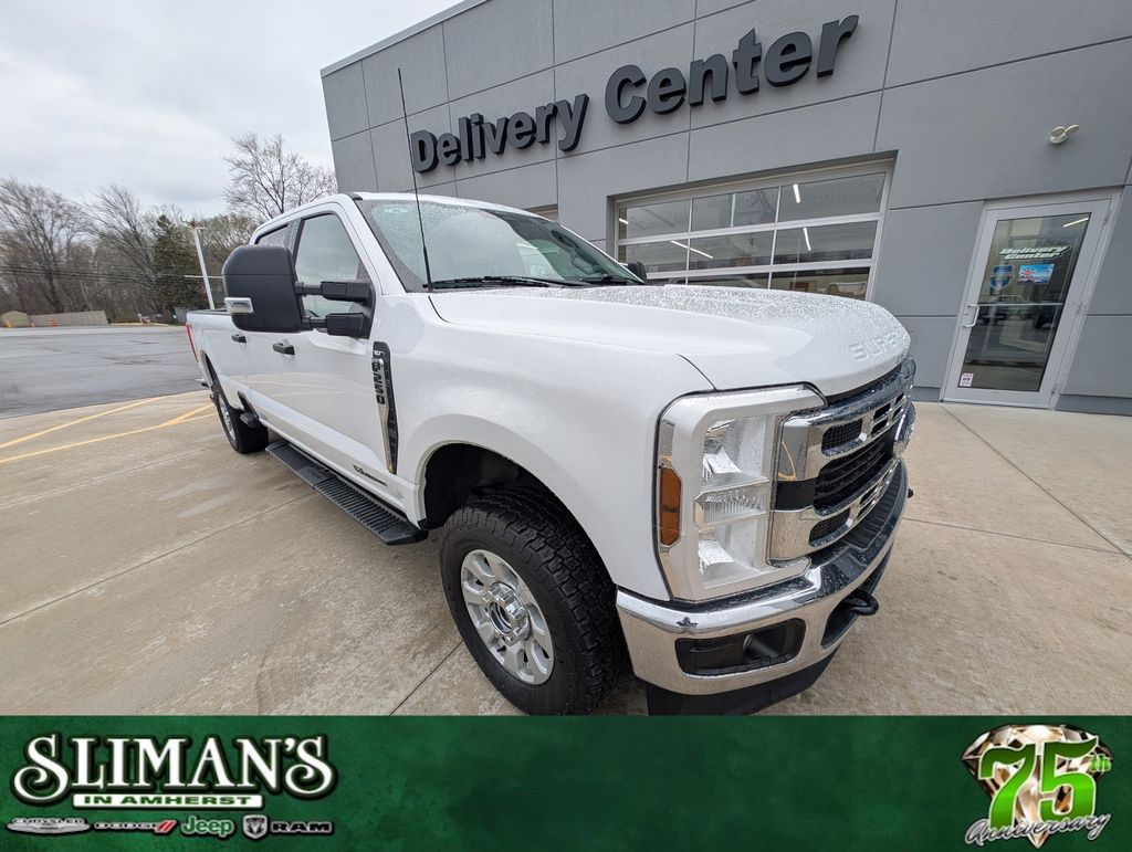 Oxford White 2024 Ford F-250 Super Duty XLT SuperCab 4WD Pickup Truck Four-Wheel Drive Automatic
