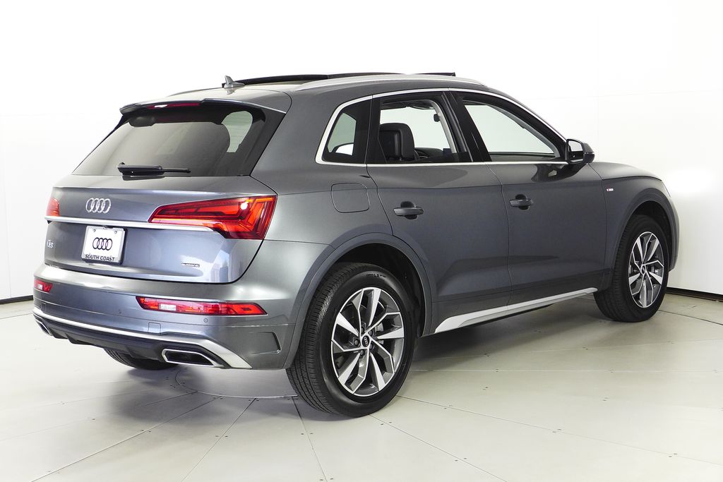 Thumbnail: 2023 Audi Q5 - 7