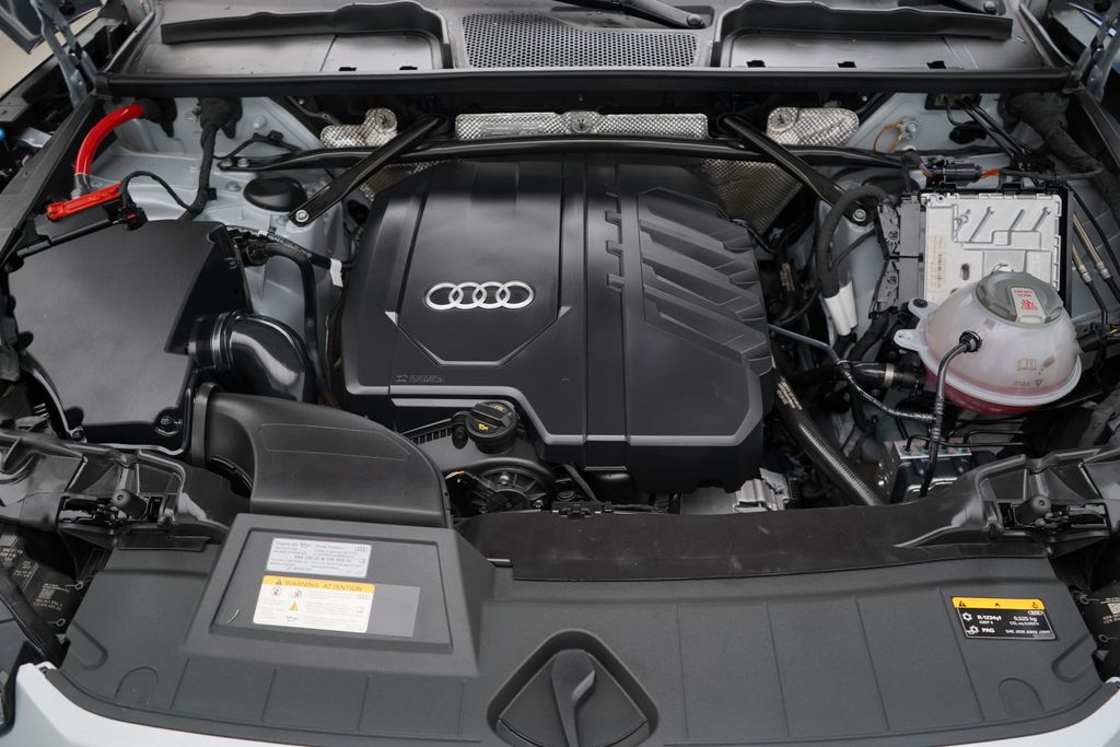 Thumbnail: 2023 Audi Q5 - 13