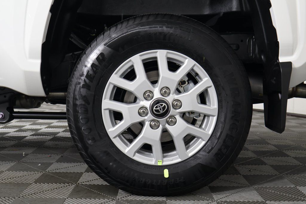 Thumbnail: 2025 Toyota Tacoma - 10