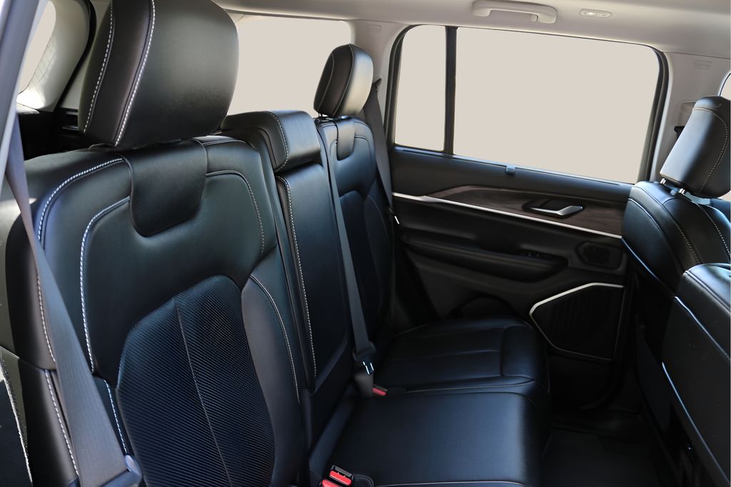 Used Car 2022 Jeep Grand Cherokee  4xe For Sale Under $30,000 In Austin, Texas