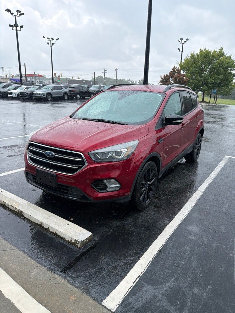 Ruby Red Metallic 2017 Ford Escape SUV / Crossover Front-Wheel Drive 6-Speed Automatic