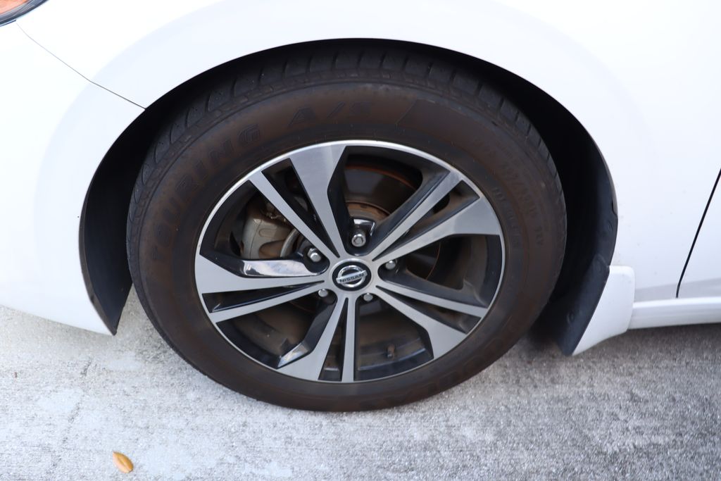 Thumbnail: 2020 Nissan Sentra - 4