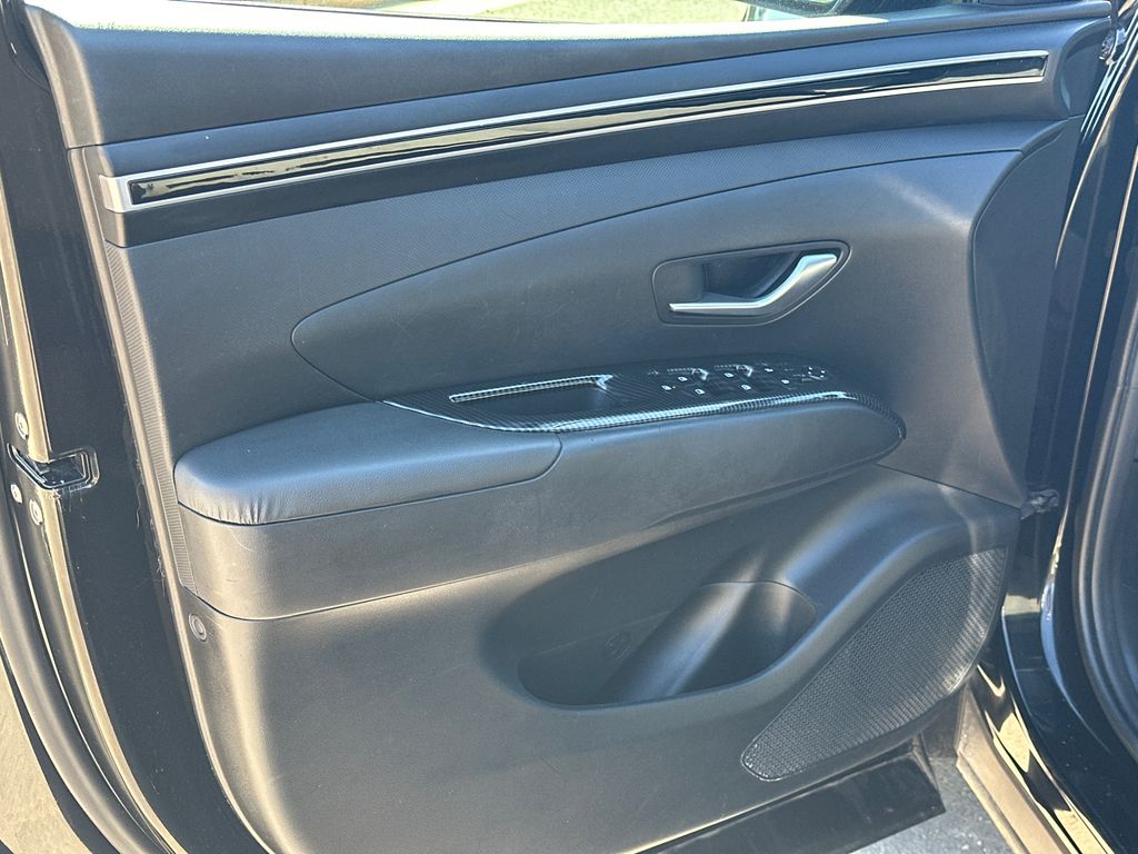 Used 2022 Black Hyundai SEL image 10