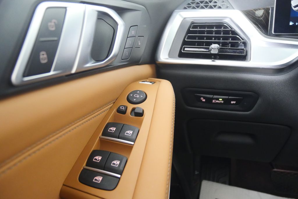 Thumbnail: 2025 BMW X5 - 19
