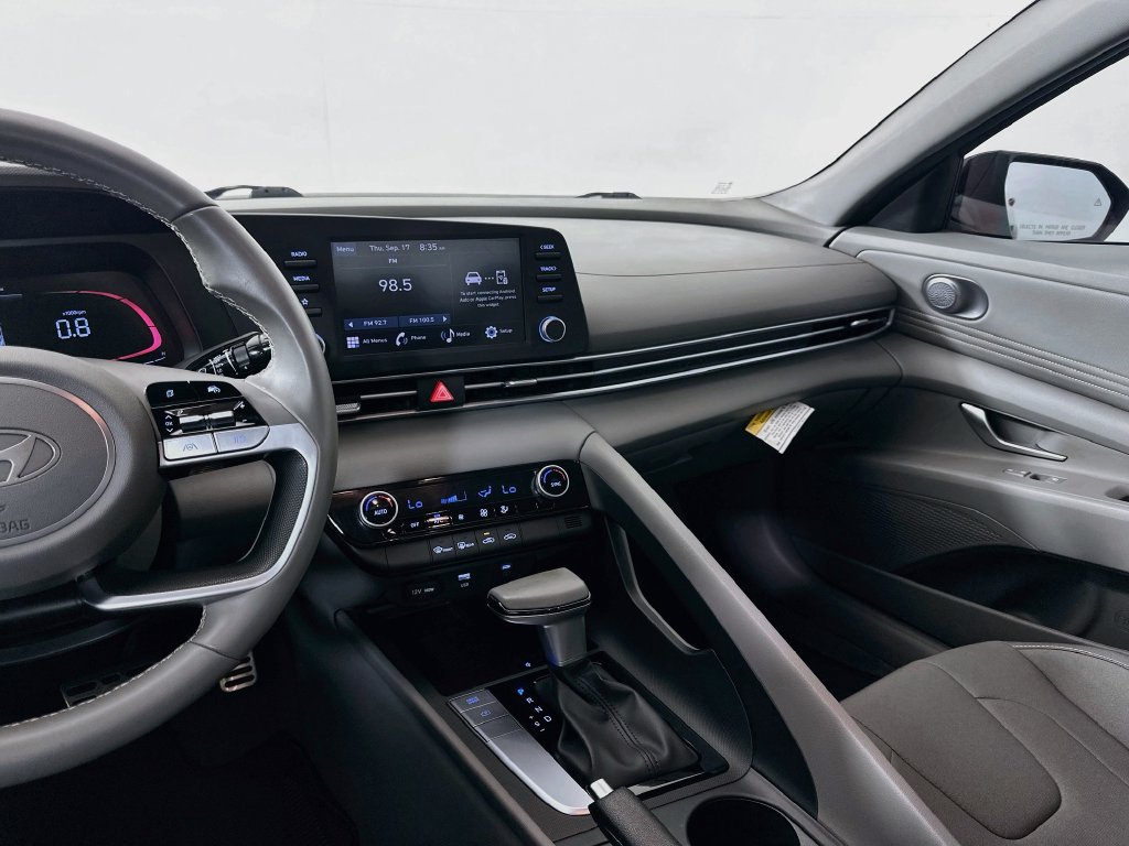 Thumbnail: 2025 Hyundai Elantra - 21
