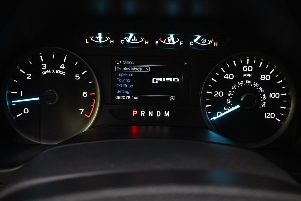 Used 2018 Silver Ford XLT image 25