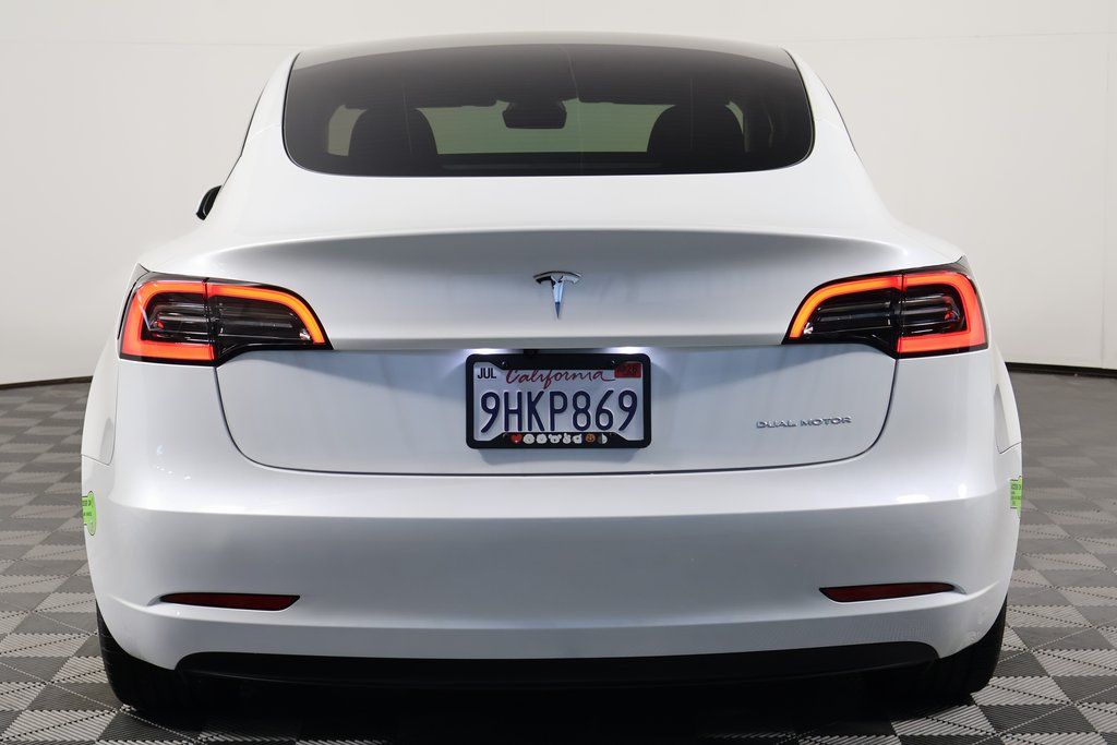 Thumbnail: 2023 Tesla Model 3 - 5