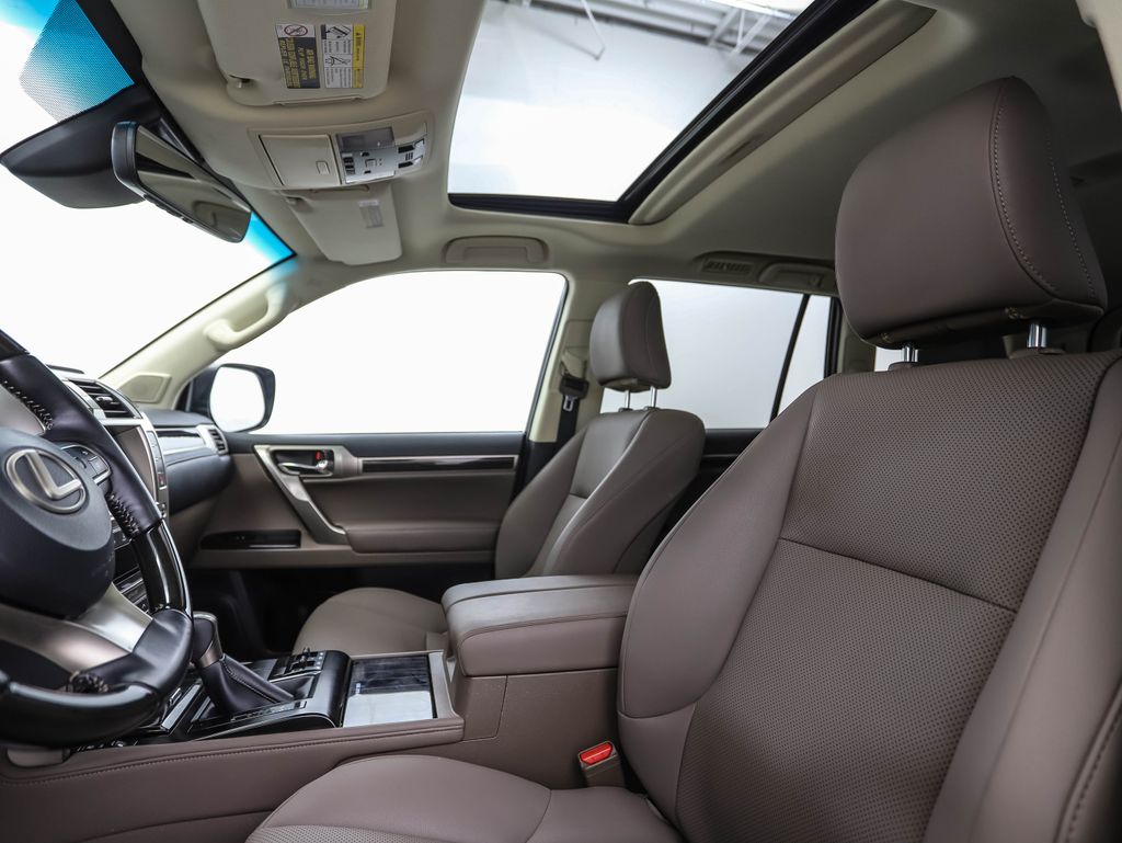 2021 Lexus GX 460 11