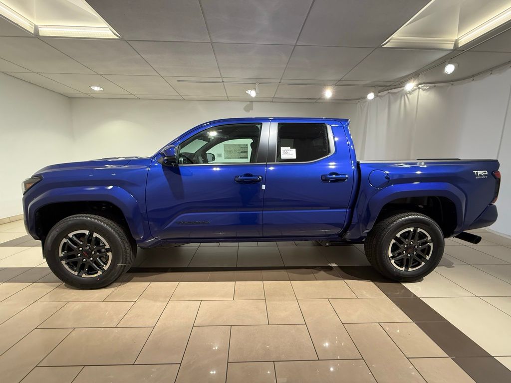 2025 Toyota Tacoma TRD Sport 2