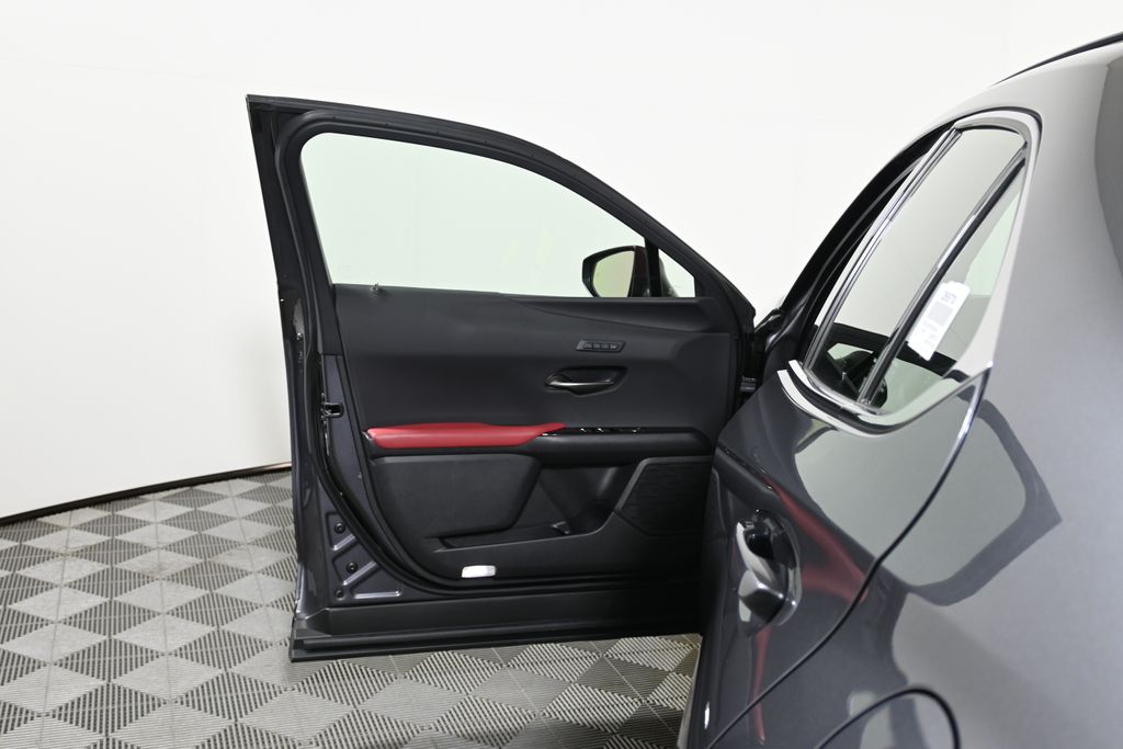 Thumbnail: 2025 Lexus UX - 28