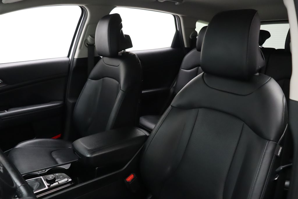 2023 Kia Sportage EX 12