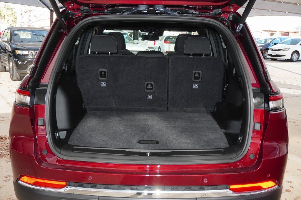 Used Car 2024 Jeep Grand Cherokee  Laredo X For Sale Under $30,000 In Weatherford, Texas