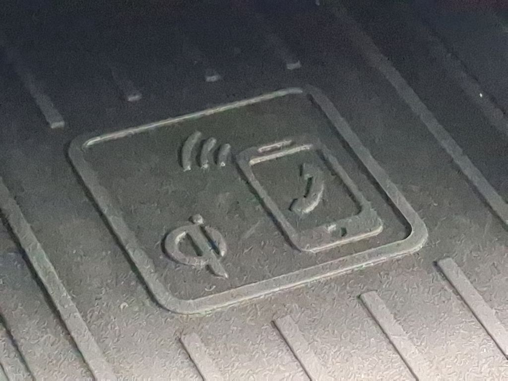 Thumbnail: 2025 Audi Q3 - 25