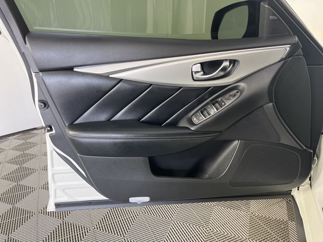 Thumbnail: 2021 INFINITI Q50 - 13
