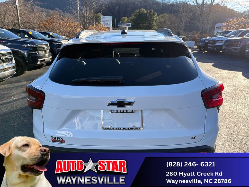 new 2025 Chevrolet Trax car, priced at $23,965