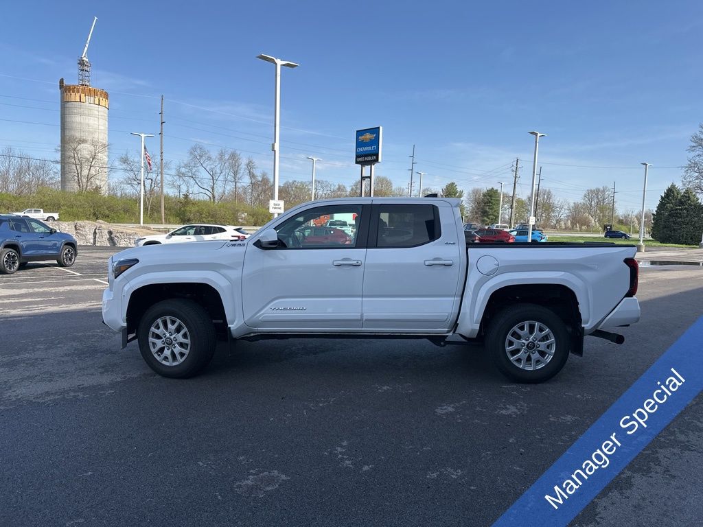 2024 Toyota Tacoma  photo